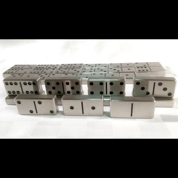 Set of double 6 dominoes. - Picture 3 of 6